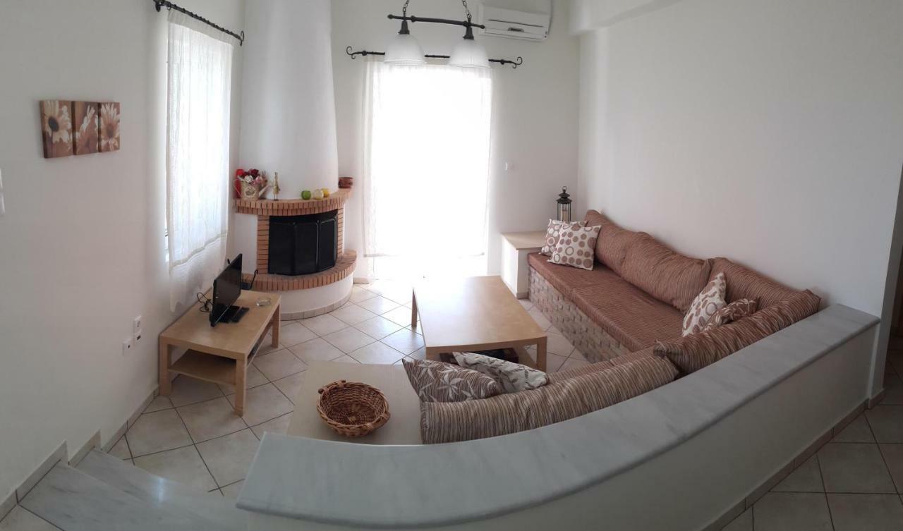 Villa Sunny Day Marathón Dış mekan fotoğraf