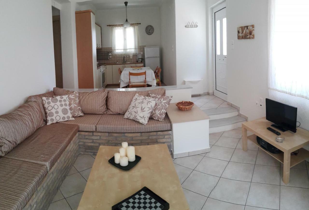 Villa Sunny Day Marathón Dış mekan fotoğraf